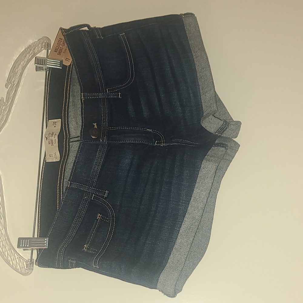 Hollister Low Rise Short-Short